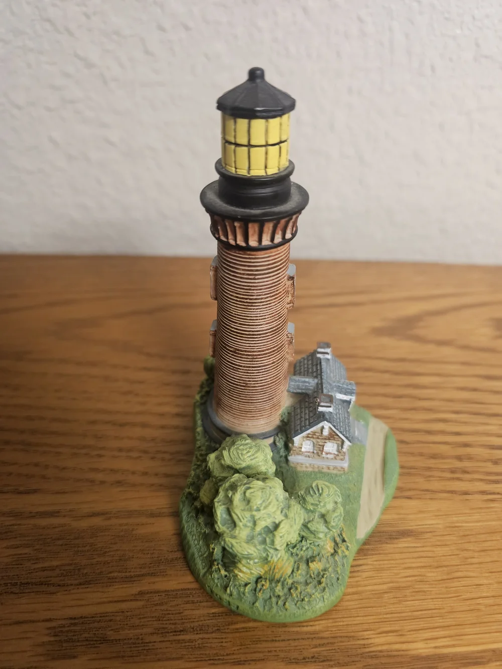 Spoontiques Currituck Beach Lighthouse Figurine #009088 Corolla NC Outer Banks